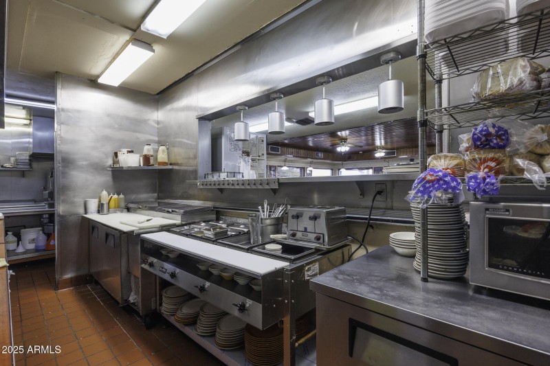 Kitchen & Back End15