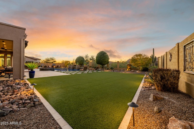 Expansive turf