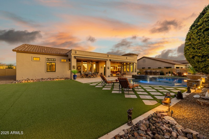 Stunning backyard
