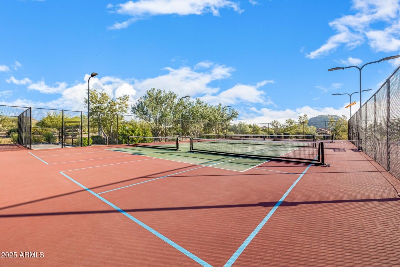Tennis / pickleball