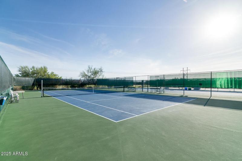 HOA tennis
