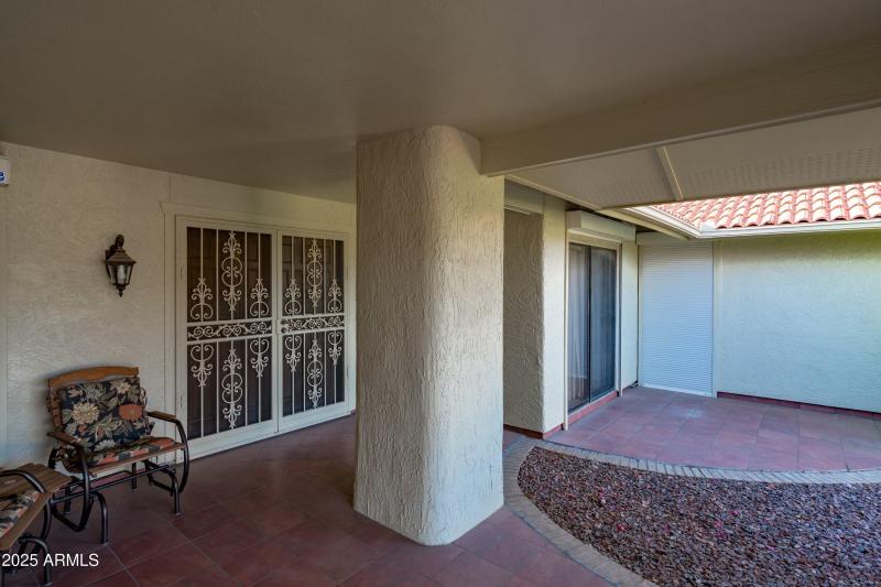 08-Courtyard Entry