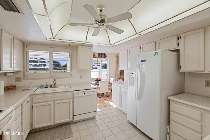 12-Kitchen