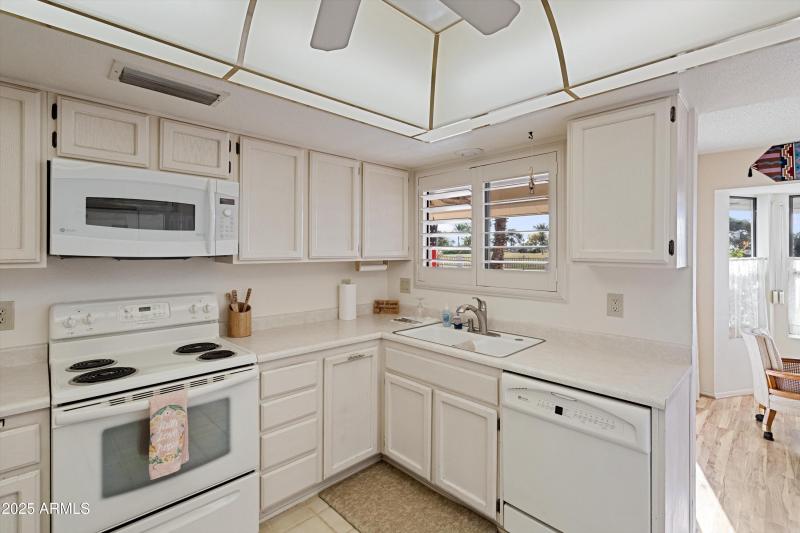 14-Kitchen