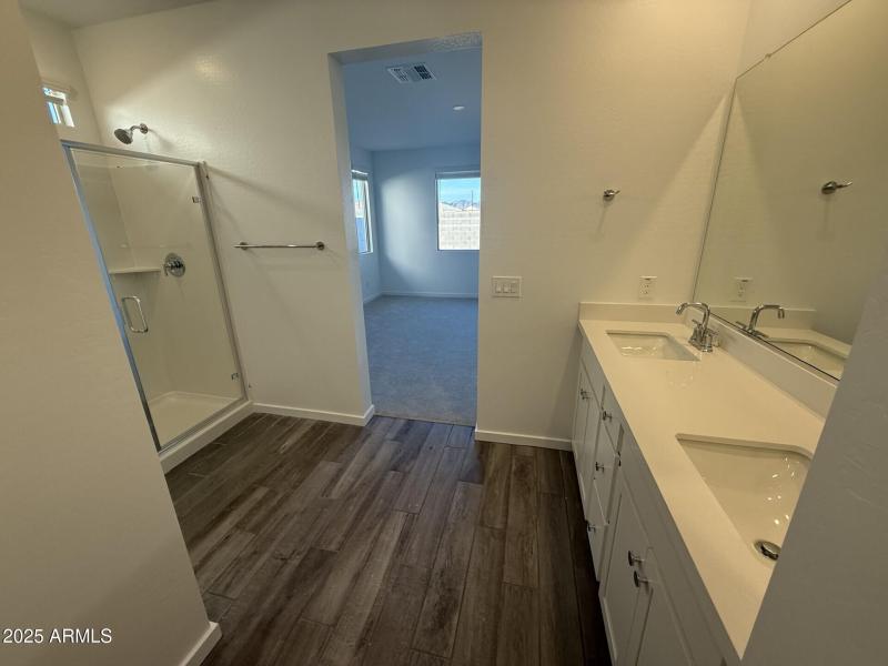 164 M Bath