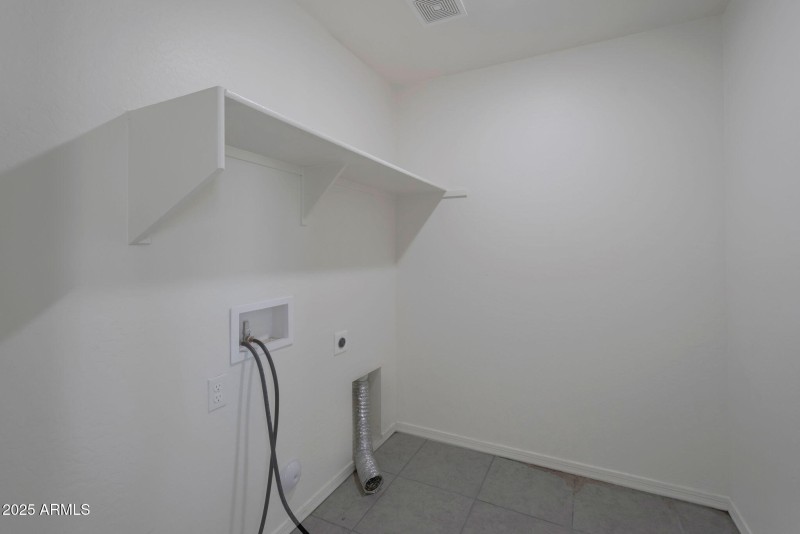 18-web-or-mls-Qp-5773