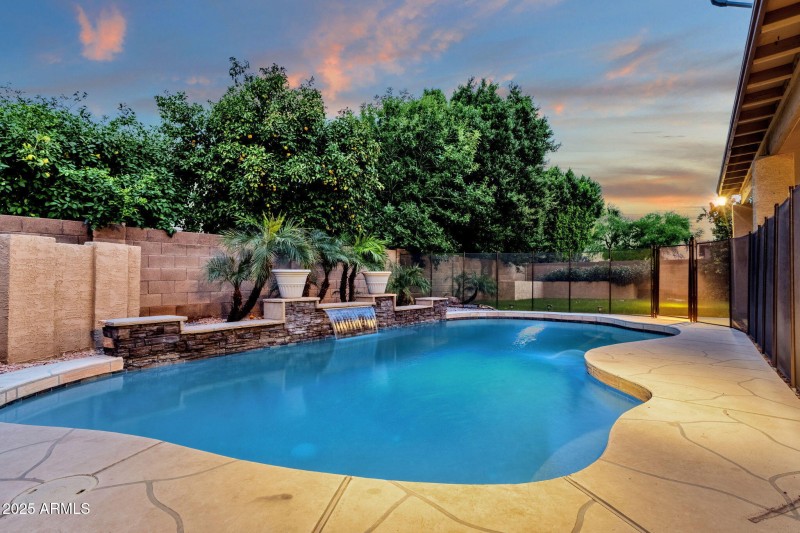 46-web-or-mls-969-e-oakland-st