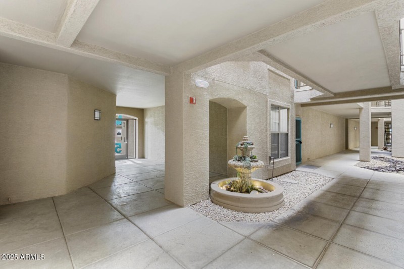 6-Interior-Common-Area