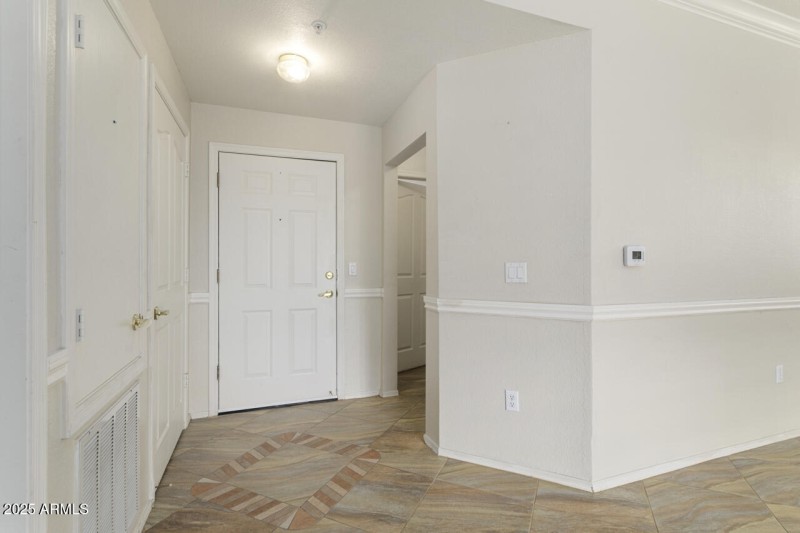 7-Foyer