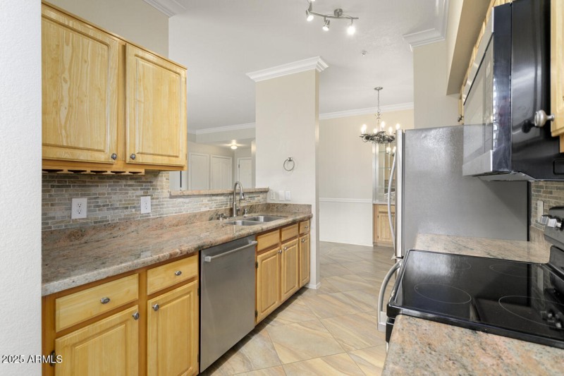 20-Kitchen