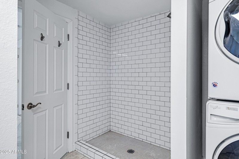 398 W Fairview St-18