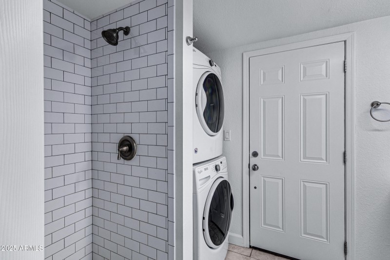 398 W Fairview St-19