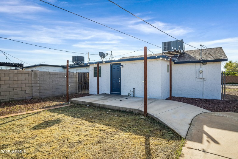 398 W Fairview St-24