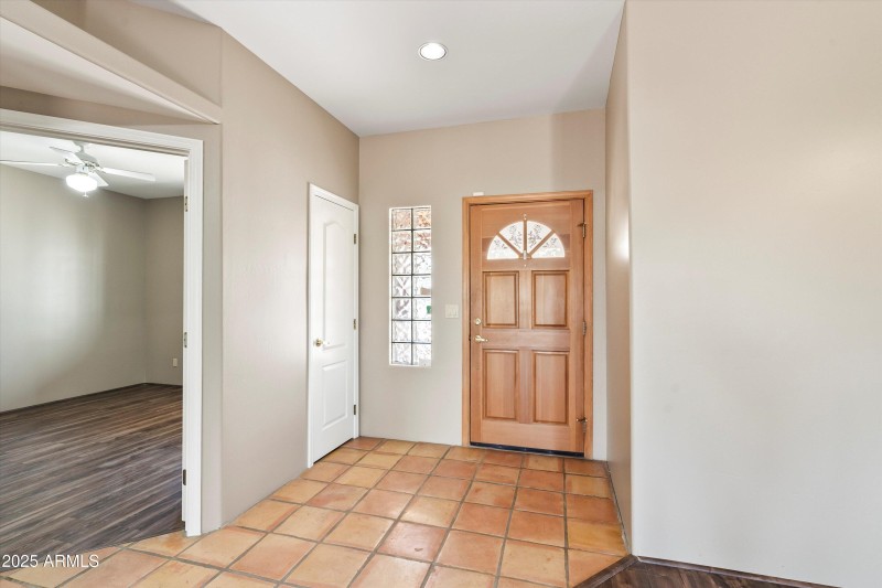04-Foyer