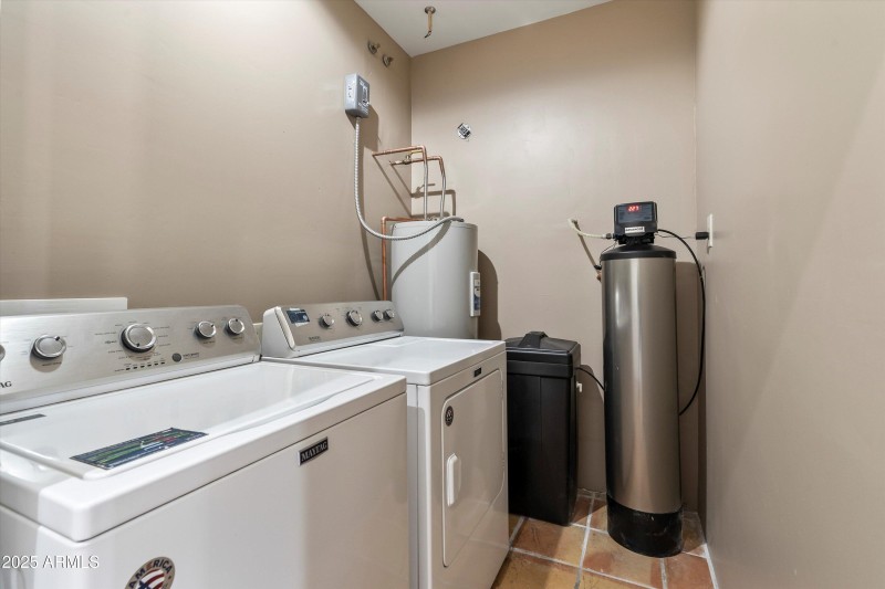 18-Laundry Room