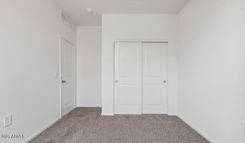 09_Bedroom2
