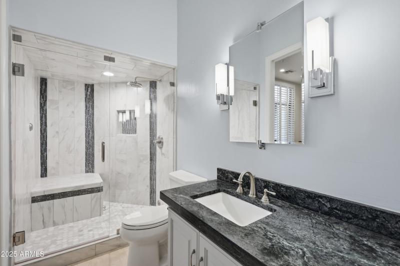 En-Suite Guest Bathroom 1