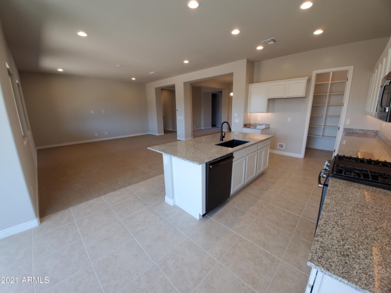 Kitchen 4