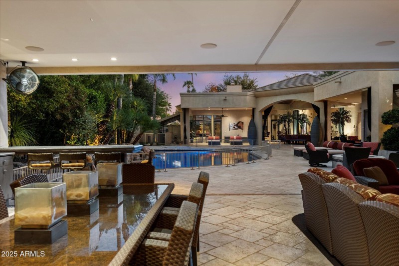 Outdoor Kitchen