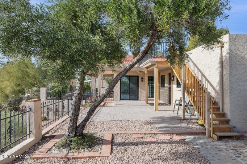 38-web-or-mls-17005-e-nicklaus-dr