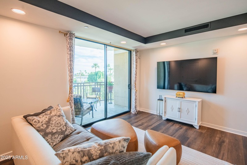 Great Room w/ Views