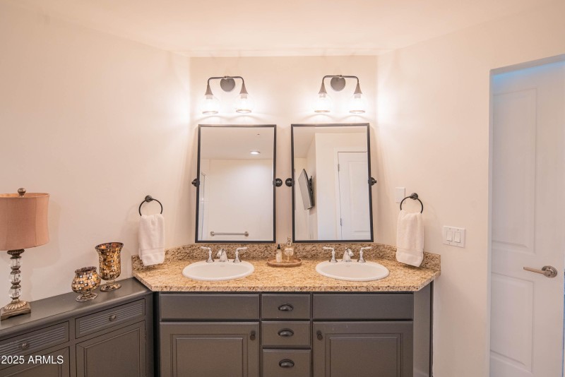 Dual Vanity