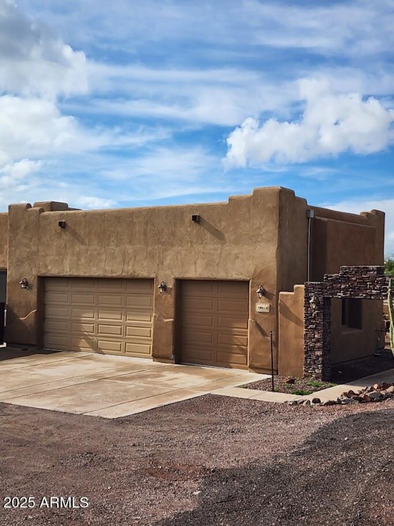 Front Garage Photo