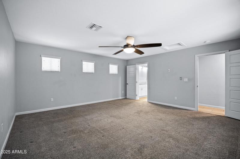 1601 W Glenrosa Ave-20