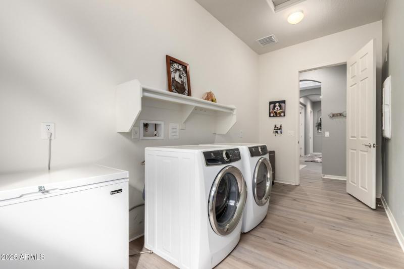 33 Turnberry