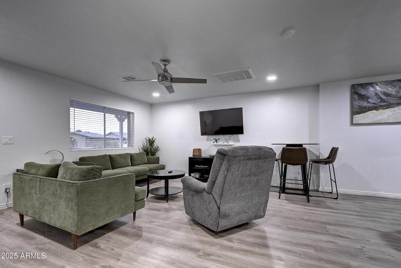 6959 W Solano Dr (18)