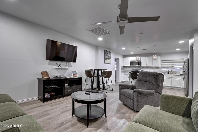 6959 W Solano Dr (20)