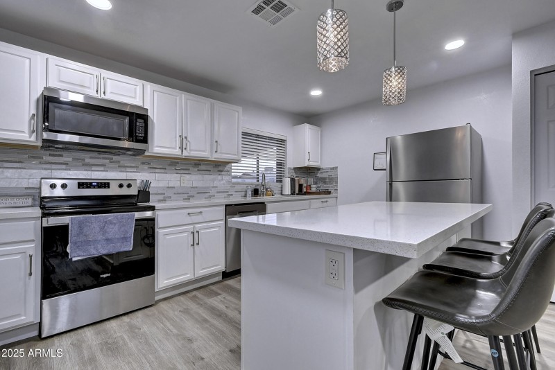 6959 W Solano Dr (23)