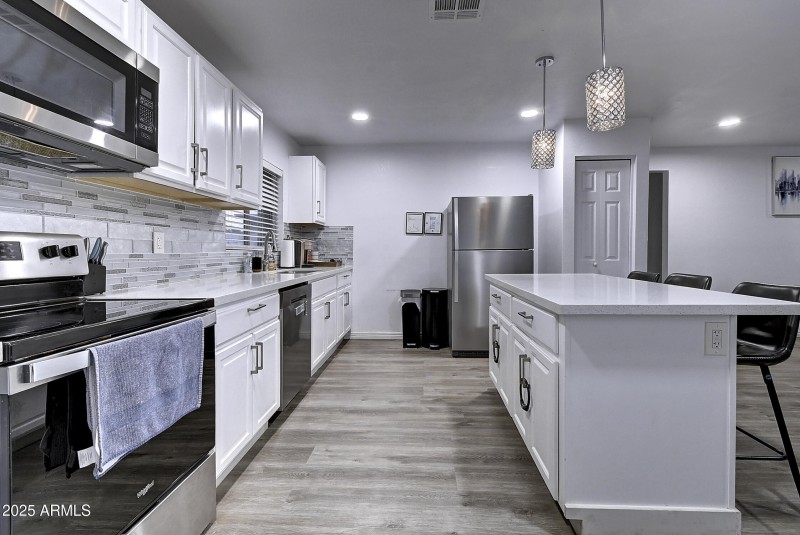 6959 W Solano Dr (24)
