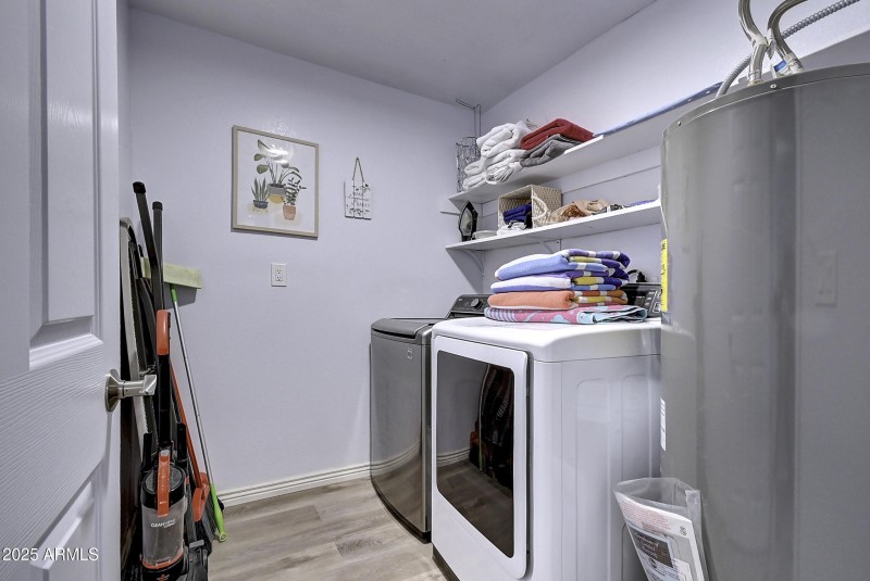 6959 W Solano Dr (32)