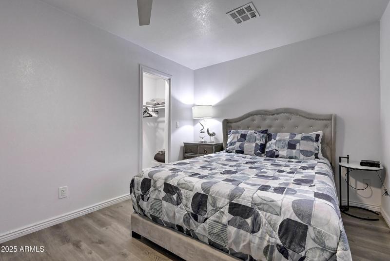 6959 W Solano Dr (39)
