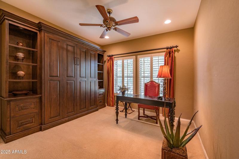 Guest Rm with Murphy Bed