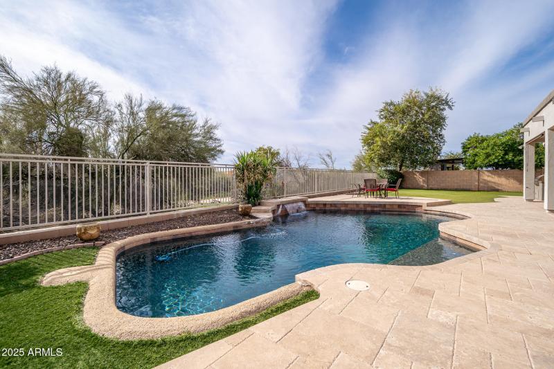 37_Back-Yard_08