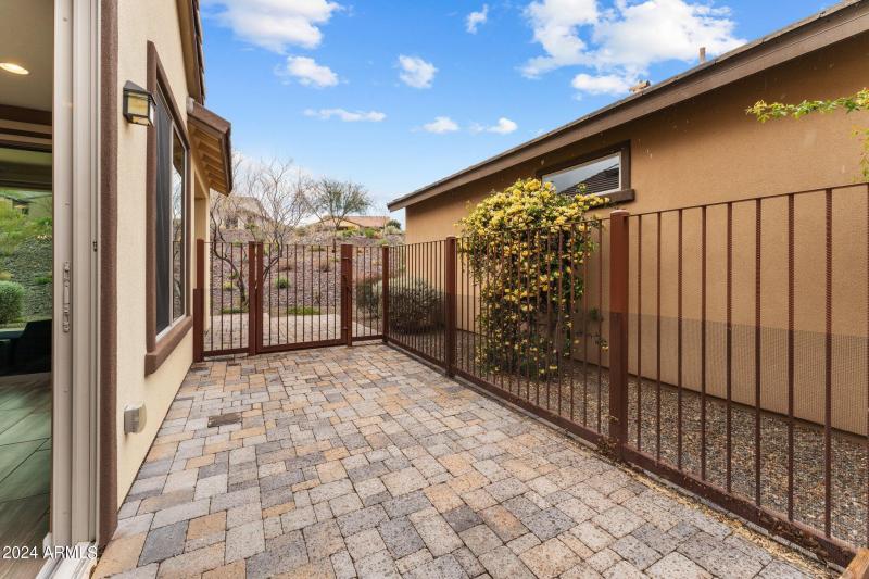 33-web-or-mls-2024-04-01 02.43.24-1