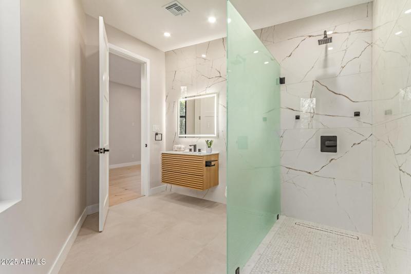 68 - Rovey