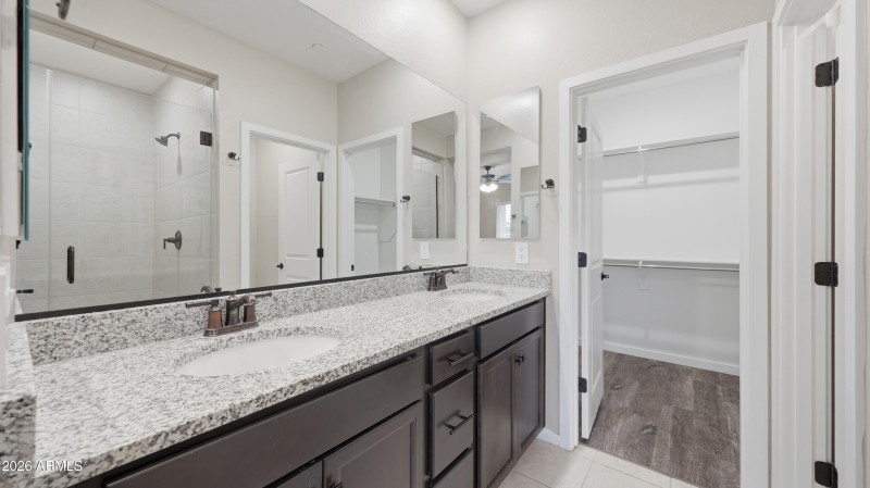 Reflecting_Walls_Real_Estate_Photography