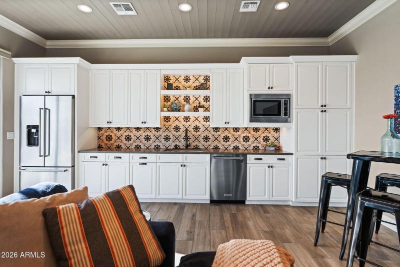 Pool House kitchen