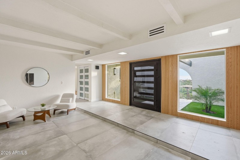 large-019b86a6-42f5-703c-a34a-9df3ef3039