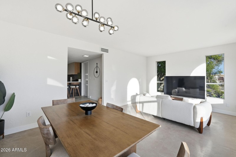 large-019b86a6-461f-7298-8b7a-d6eaad13e9