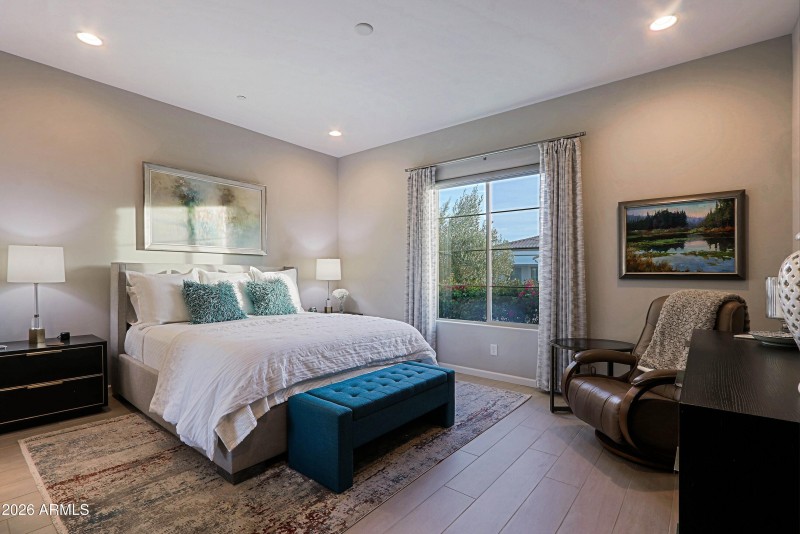 2nd Bedroom Suite 2
