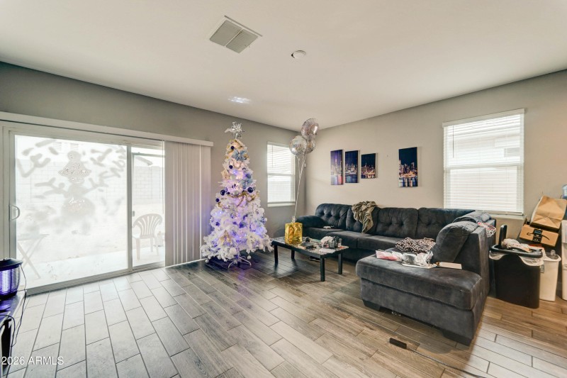 24074 W Zak Rd-8