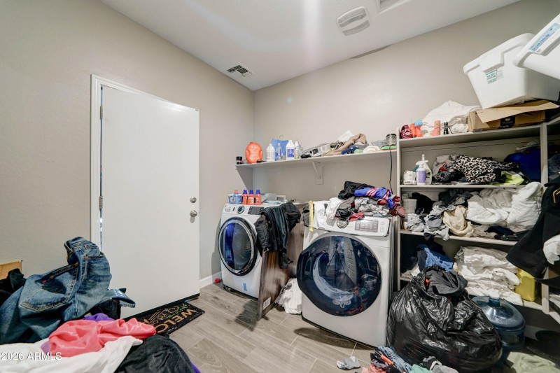 24074 W Zak Rd-16