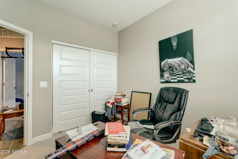 24074 W Zak Rd-12