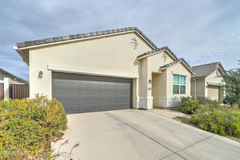 24074 W Zak Rd-3
