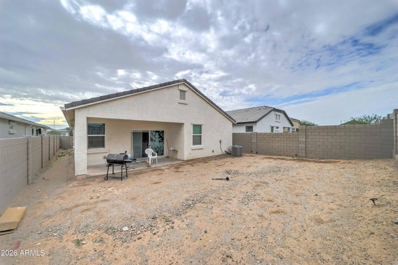 24074 W Zak Rd-18