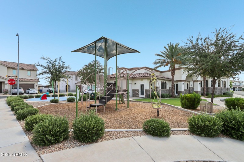48-web-or-mls-E Spruce Dr-S2307-046